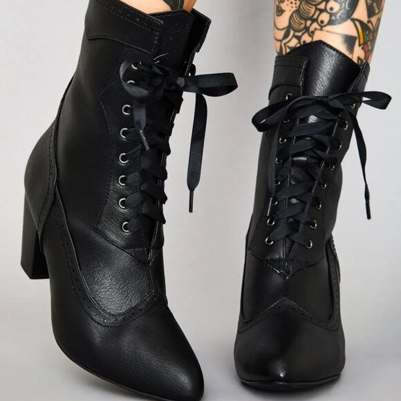 Victorian lices lace up boot size 10 - Picture 5 of 6